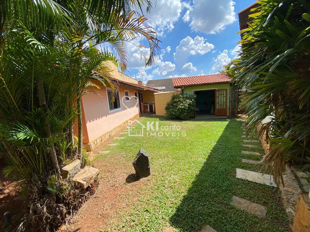 Casa em Atibaia, no bairro Loteamento Loanda