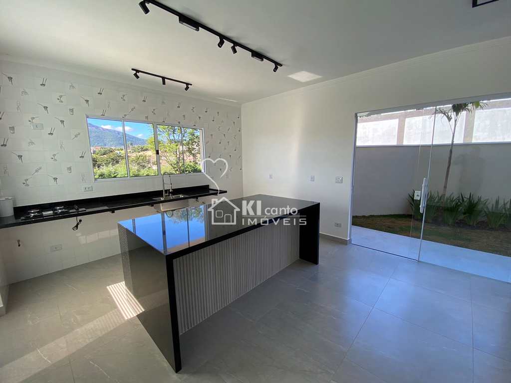Casa em Atibaia, no bairro Jardim Jaraguá
