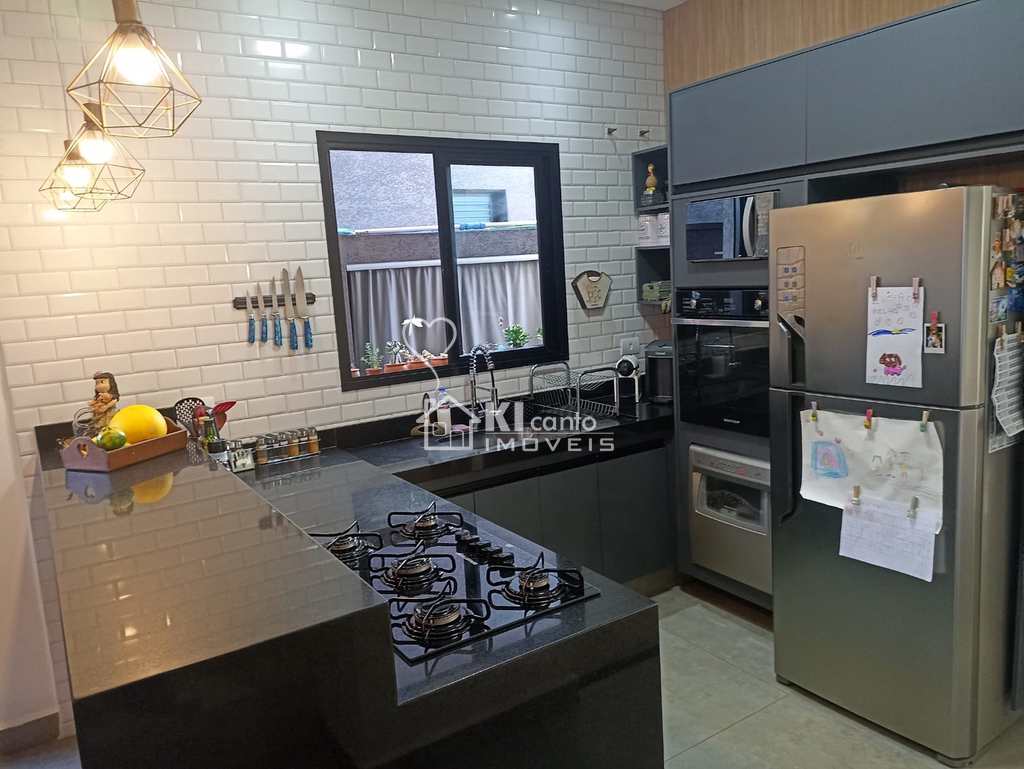 Casa de Condomínio em Atibaia, no bairro Ressaca