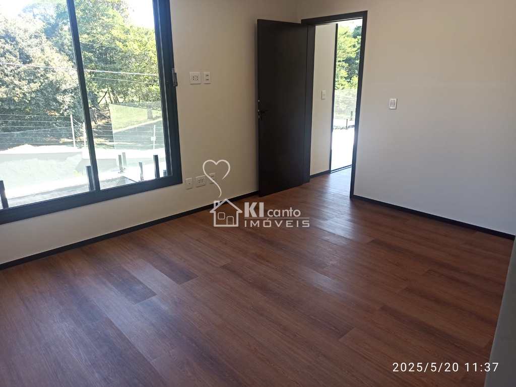 Casa de Condomínio em Atibaia, no bairro Nova Gardênia