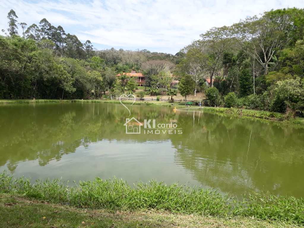Sítio em Bom Jesus dos Perdões, no bairro Serra Negra
