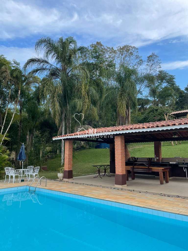Sítio em Bom Jesus dos Perdões, no bairro Serra Negra