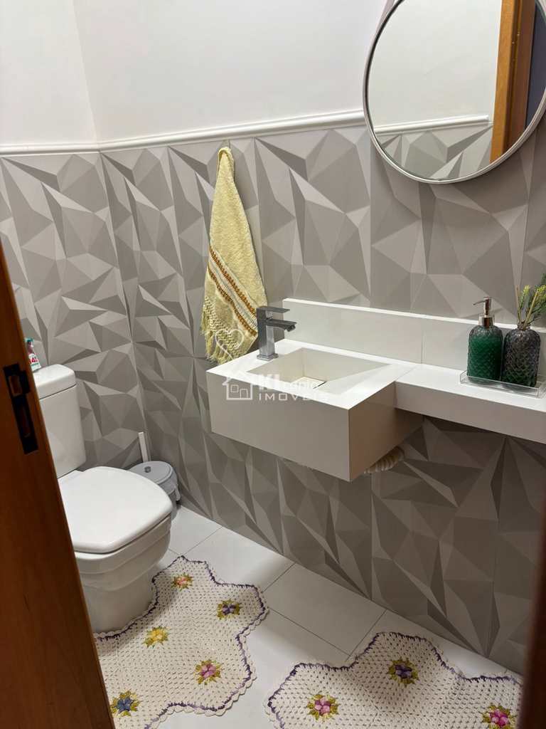 Casa em Atibaia, no bairro Jardim dos Pinheiros