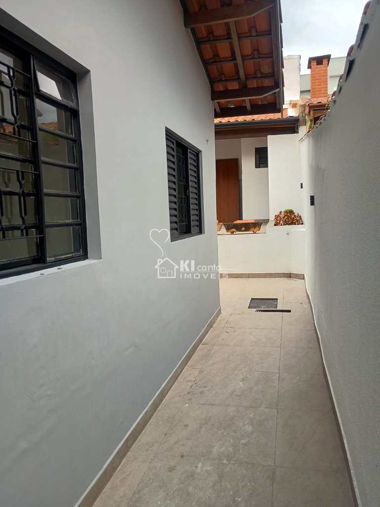 Casa em Atibaia, no bairro Jardim Alvinópolis