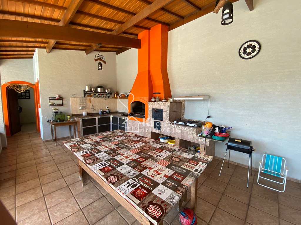 Casa em Atibaia, no bairro Jardim dos Pinheiros