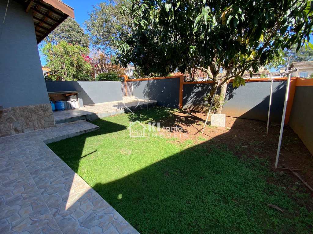 Casa em Atibaia, no bairro Jardim dos Pinheiros