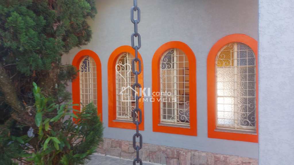 Casa em Atibaia, no bairro Jardim dos Pinheiros
