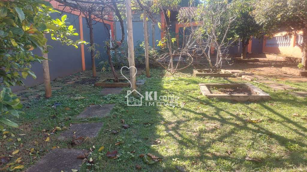 Casa em Atibaia, no bairro Jardim dos Pinheiros