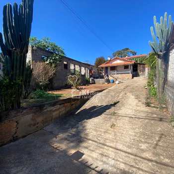 Casa em Atibaia, bairro Jardim dos Pinheiros