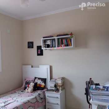 Apartamento em Lorena, bairro Vila Geny