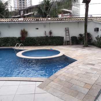 Apartamento em Praia Grande, bairro Canto do Forte