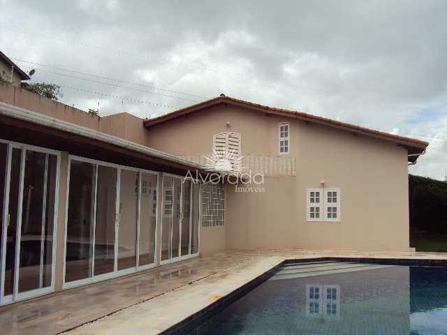 Casa em Itatiba, no bairro Jardim Leonor
