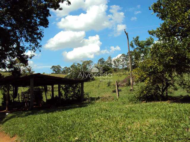 Sítio em Morungaba, no bairro Estrada da Pedreira