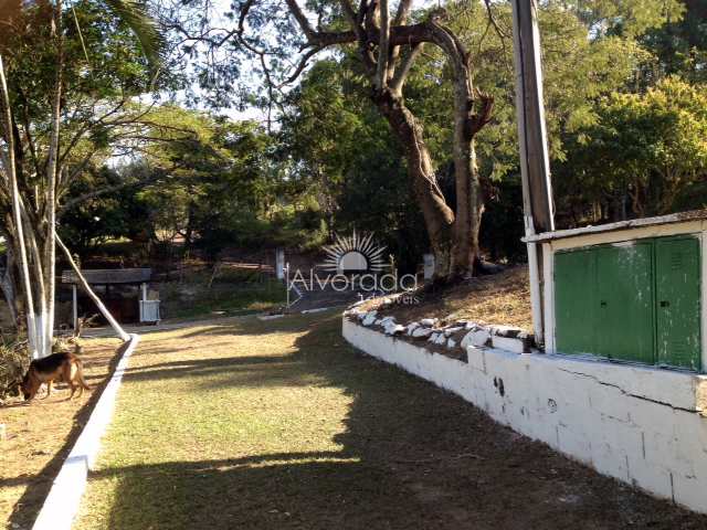 Sítio em Amparo, no bairro Jardim Cachoeira