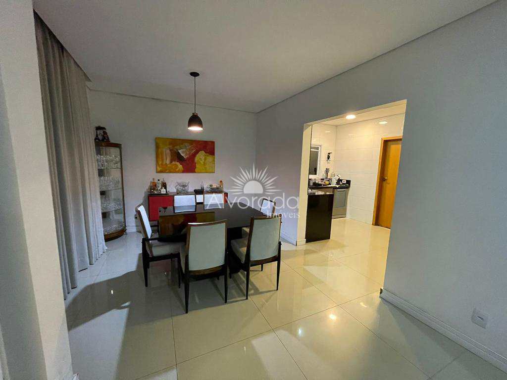 Casa de Condomínio em Santana de Parnaíba, no bairro Alphaville