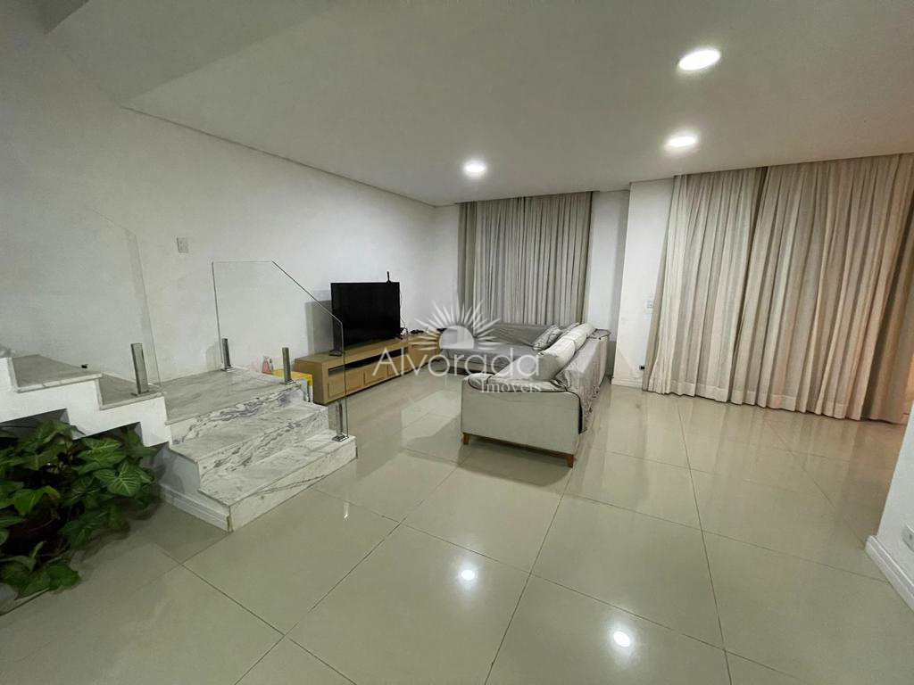 Casa de Condomínio em Santana de Parnaíba, no bairro Alphaville