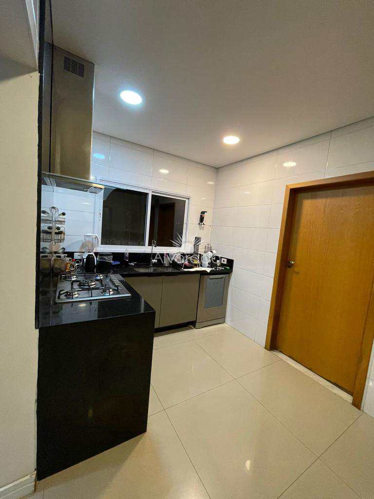 Casa de Condomínio em Santana de Parnaíba, no bairro Alphaville