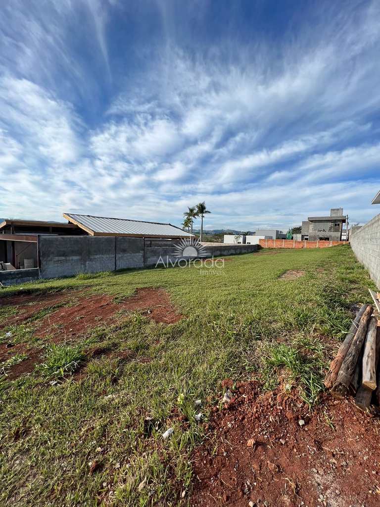Terreno em Itatiba, no bairro 7 Lagos