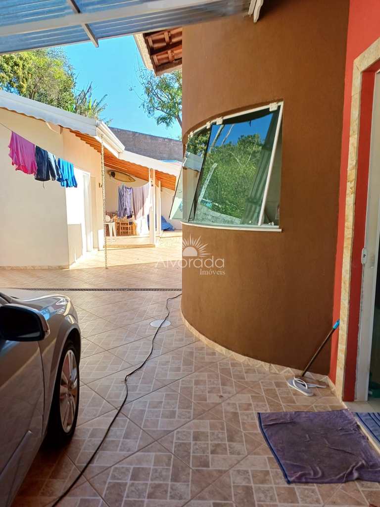 Chácara em Itatiba, no bairro Jardim Leonor
