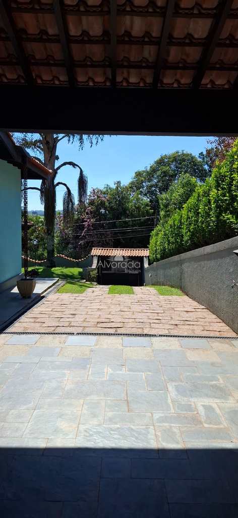Chácara em Itatiba, no bairro Jardim Leonor
