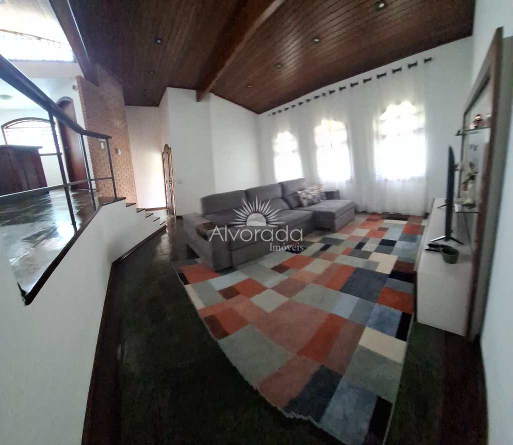 Chácara em Itatiba, no bairro Jardim Leonor