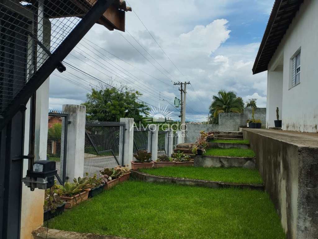 Chácara em Itatiba, no bairro Jardim Leonor
