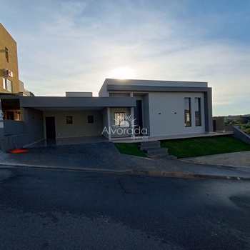 Casa em Itatiba, bairro Loteamento Itatiba Country Club