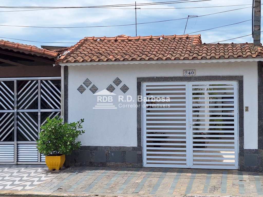 Casa em Praia Grande, no bairro Balneário Maracanã