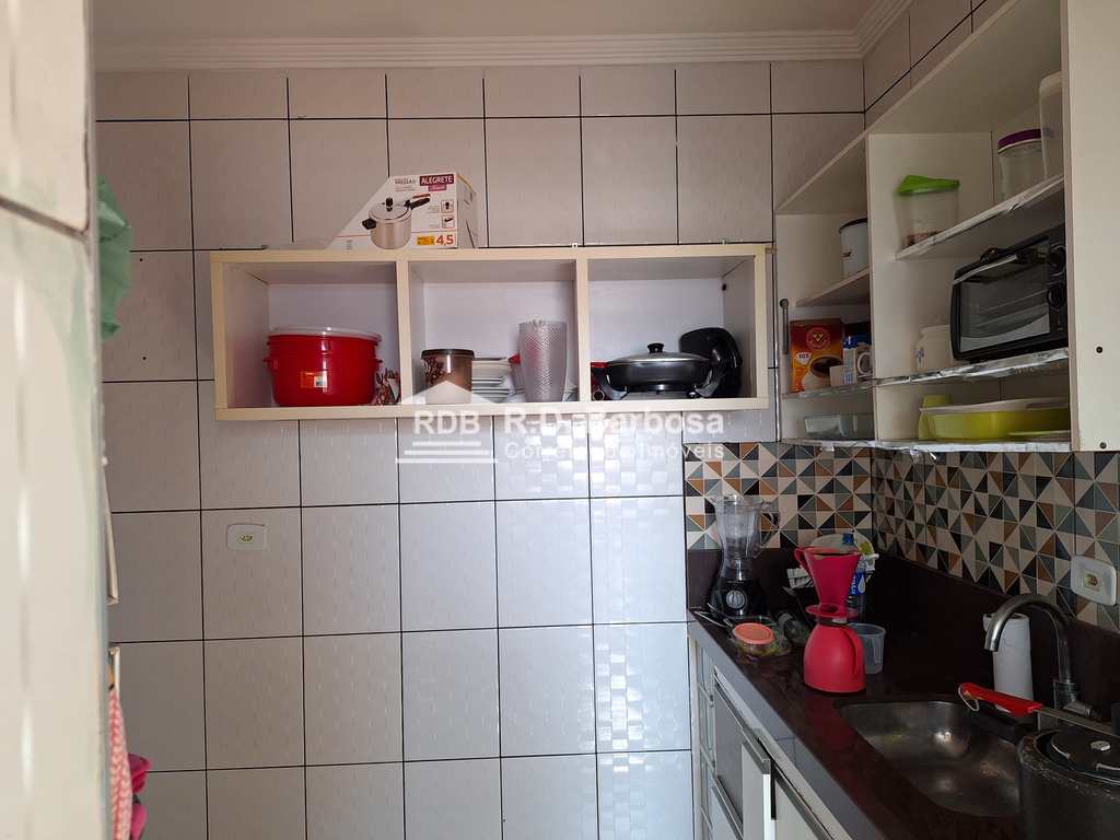 Sobrado Comercial em Praia Grande, no bairro Caiçara