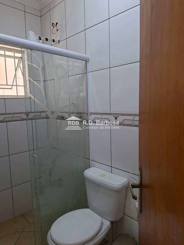 Sobrado Comercial em Praia Grande, no bairro Caiçara