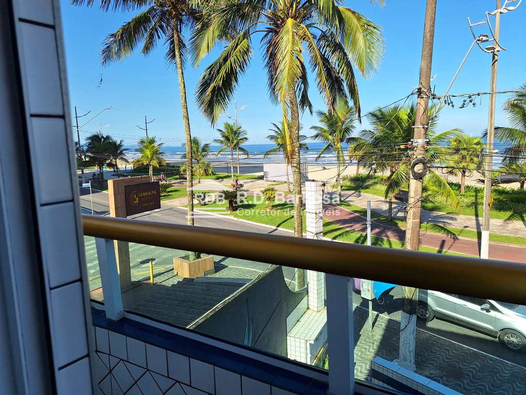 Sobrado Comercial em Praia Grande, no bairro Caiçara
