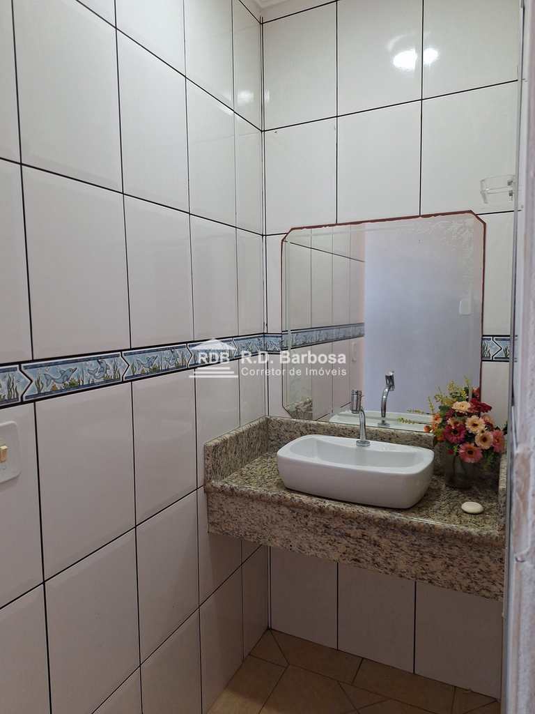 Sobrado Comercial em Praia Grande, no bairro Caiçara