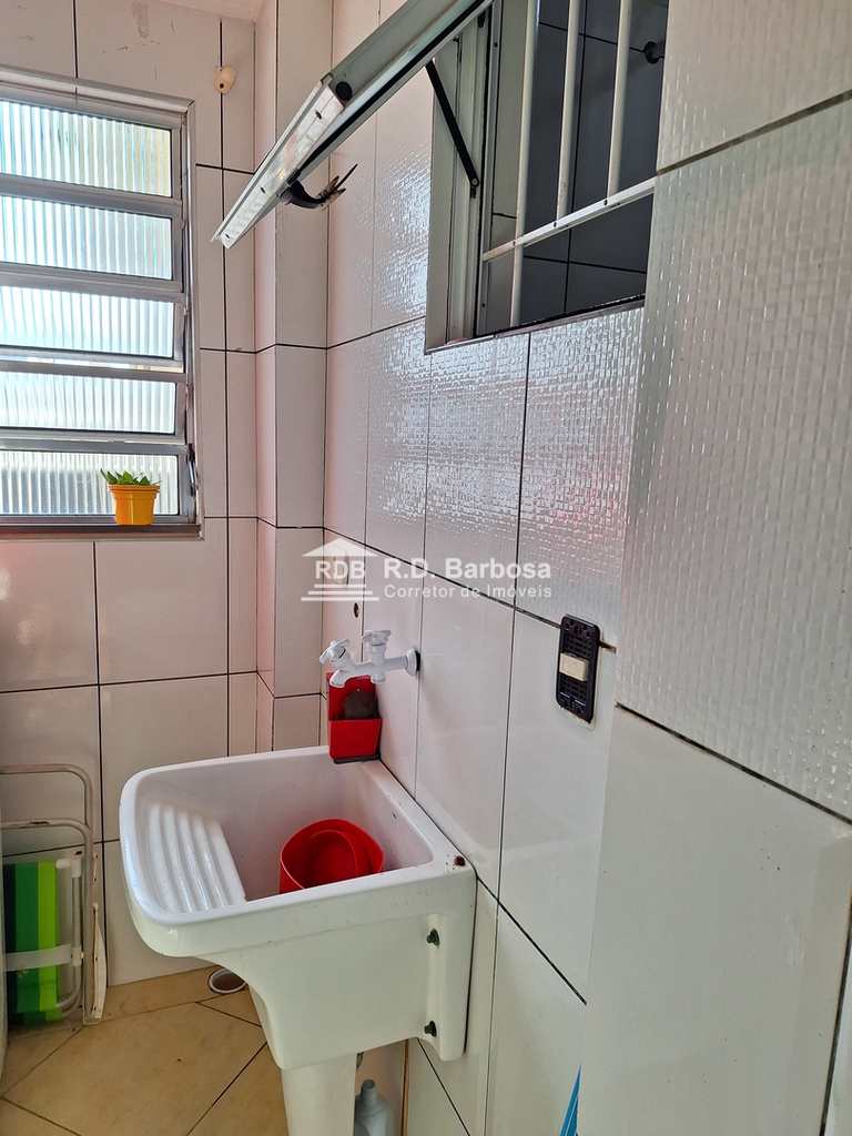 Sobrado Comercial em Praia Grande, no bairro Caiçara