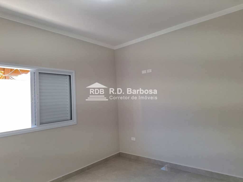 Casa em Praia Grande, no bairro Real