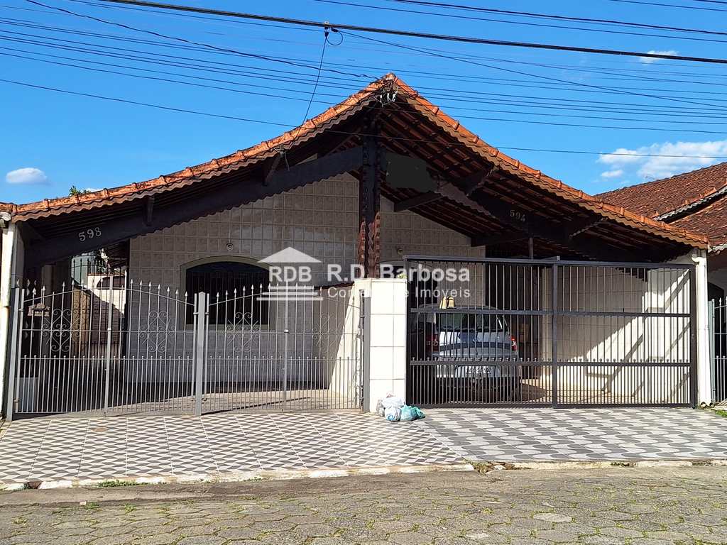 Casa em Praia Grande, no bairro Maracanã