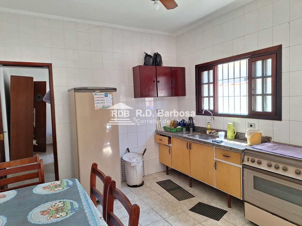 Casa em Praia Grande, no bairro Maracanã