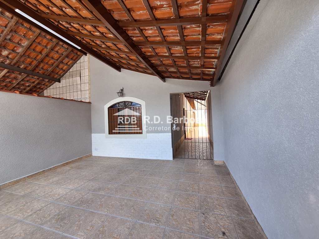 Casa em Praia Grande, no bairro Maracanã