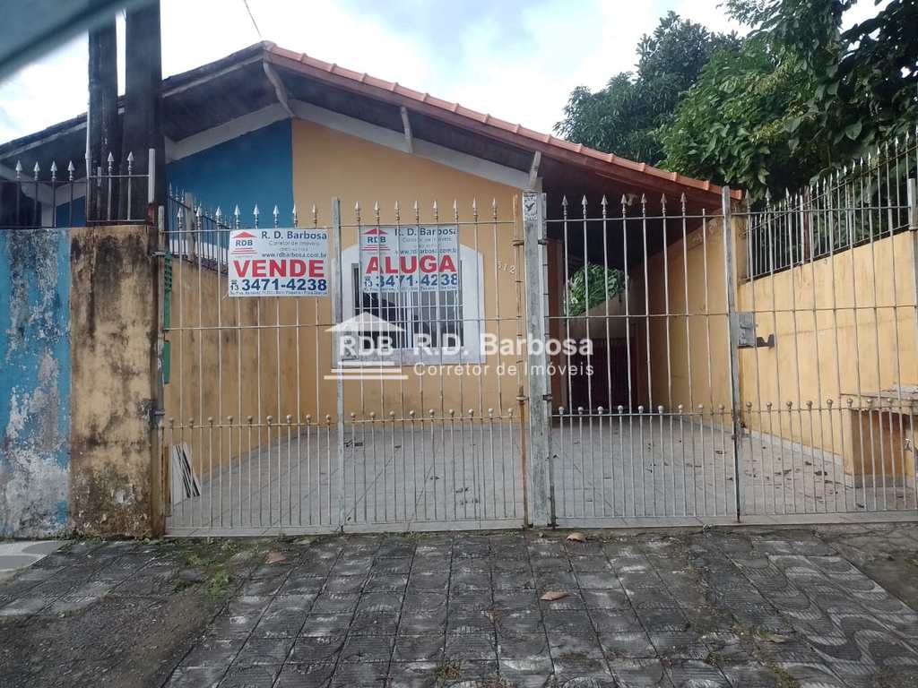 Casa em Praia Grande, no bairro Caiçara