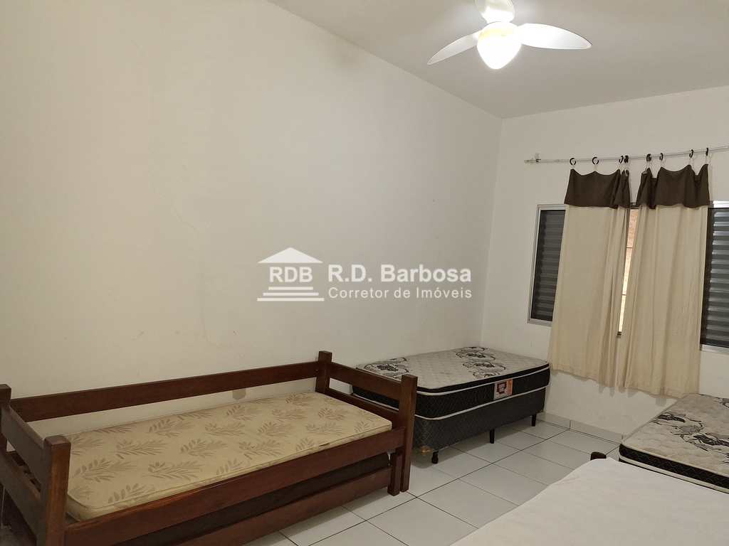 Casa em Praia Grande, no bairro Caiçara