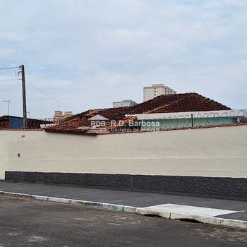 Casa em Praia Grande, bairro Caiçara