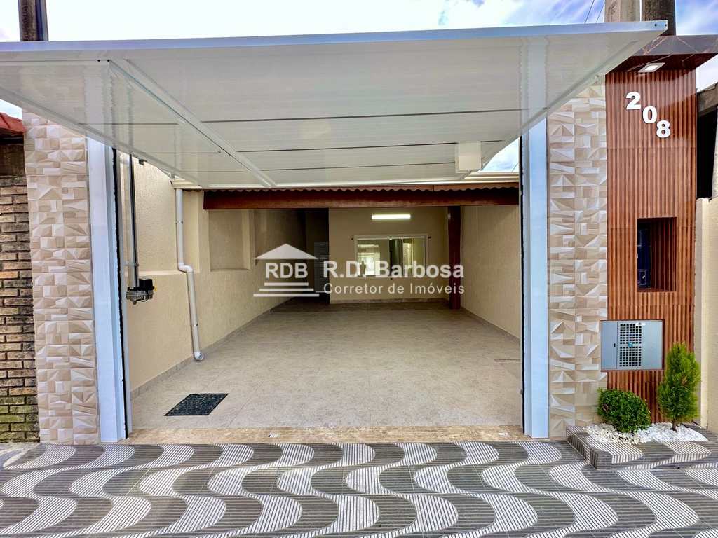 Casa em Praia Grande, no bairro Caiçara