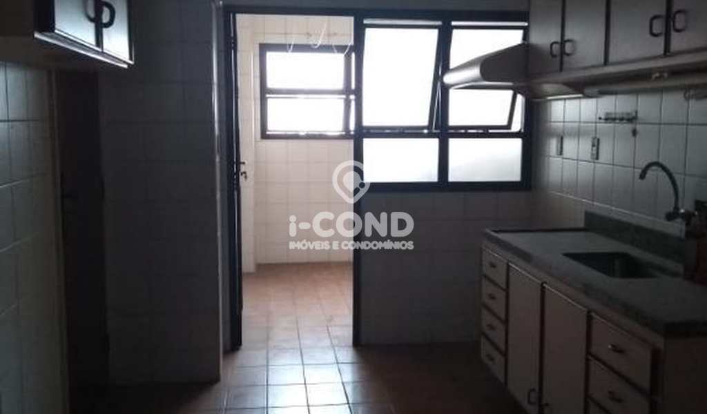 Apartamento em Santos, bairro Embaré