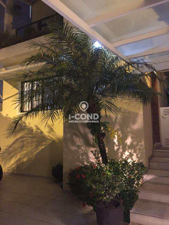 Sobrado em Santos, no bairro Marapé