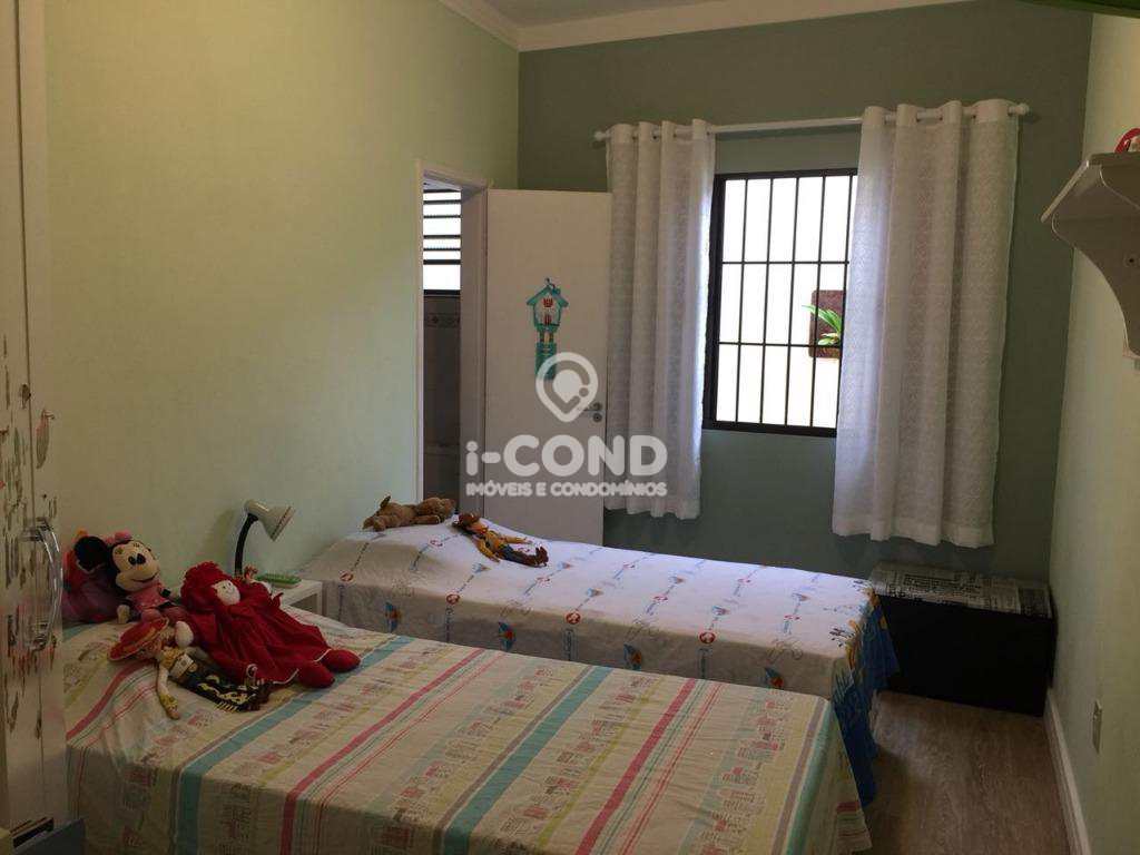 Sobrado em Santos, no bairro Marapé