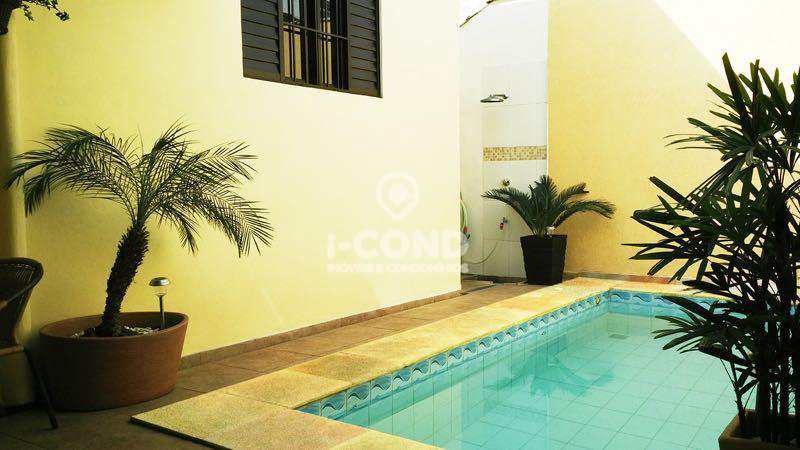 Sobrado em Santos, no bairro Marapé