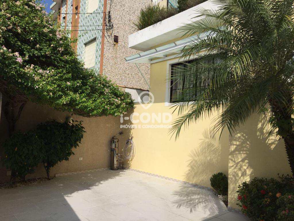 Sobrado em Santos, no bairro Marapé