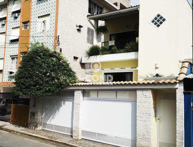 Sobrado em Santos, no bairro Marapé