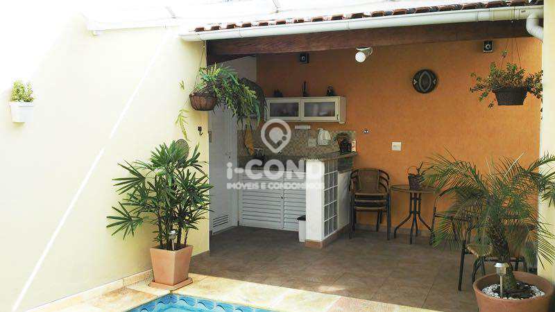 Sobrado em Santos, no bairro Marapé