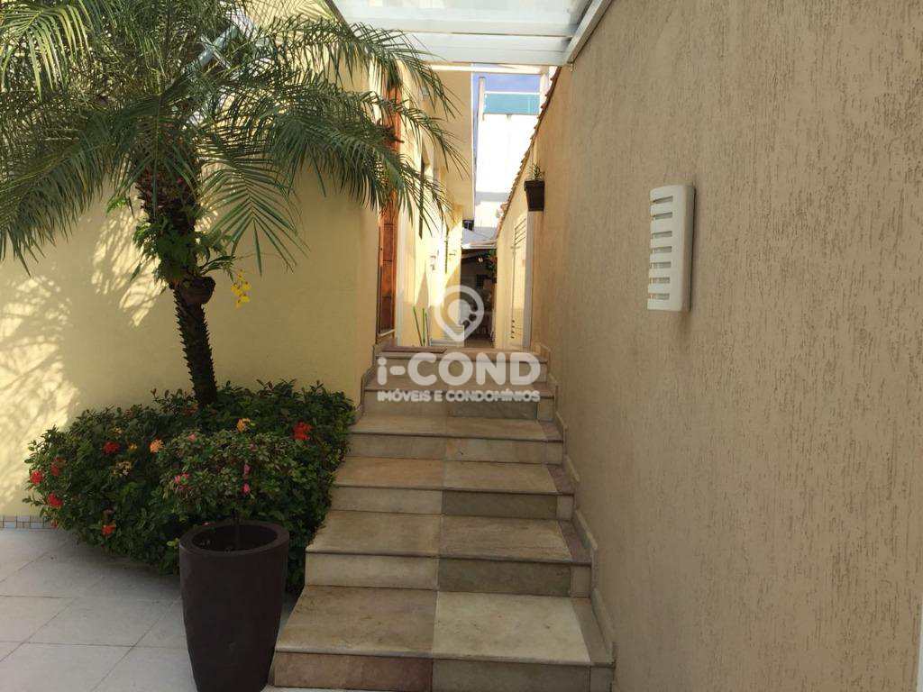 Sobrado em Santos, no bairro Marapé