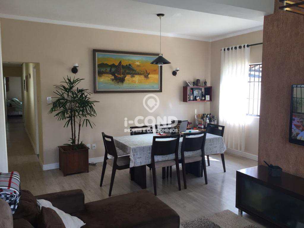 Sobrado em Santos, no bairro Marapé